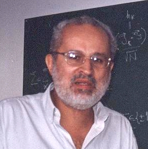 Prof. Silvio Salinas
